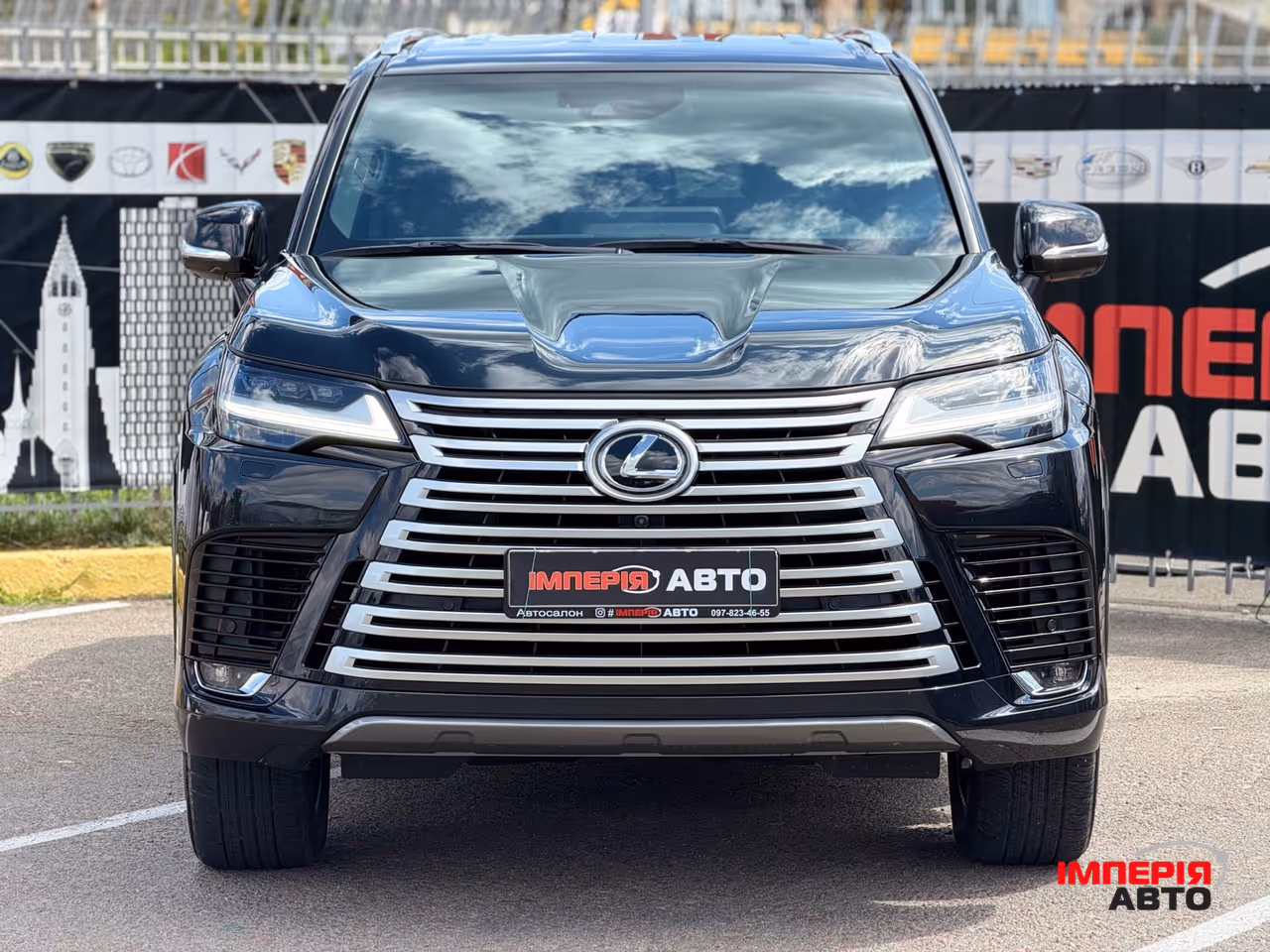 Lexus LX - фото 3
