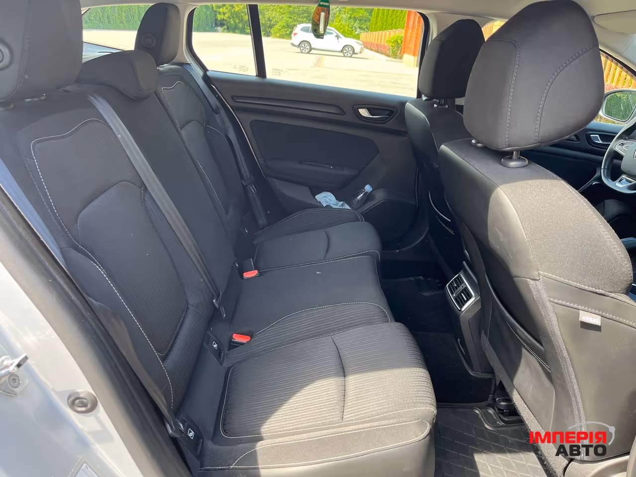 Renault Megane - фото 11