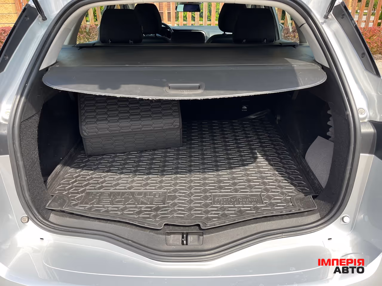 Renault Megane - фото 16