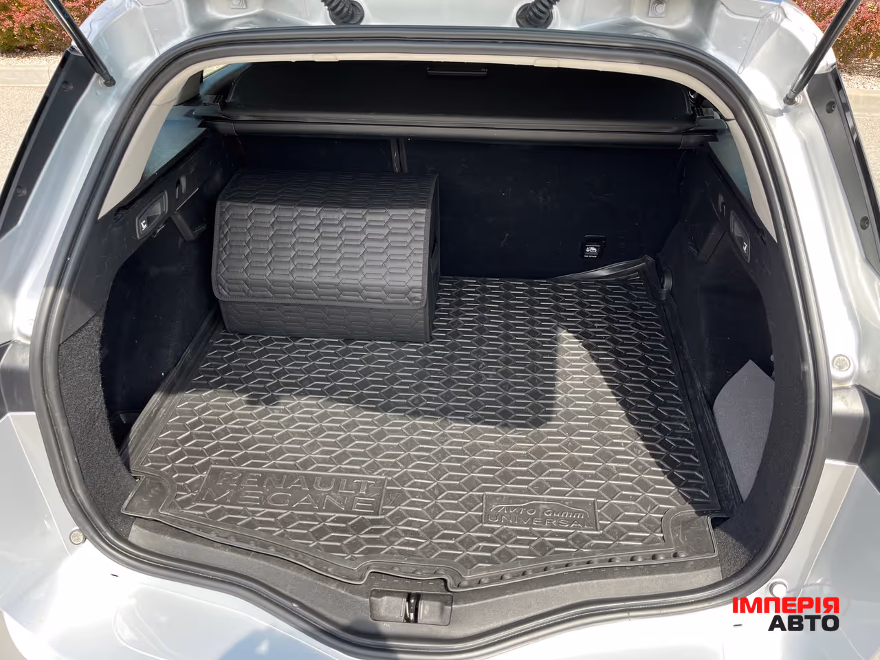 Renault Megane - фото 15