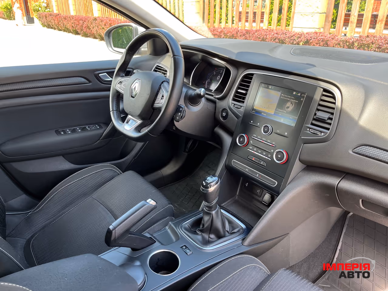 Renault Megane - фото 13