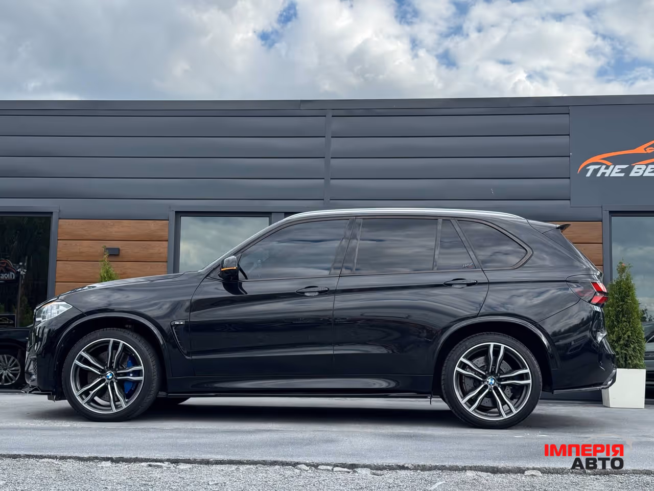 BMW X5 M - фото 23