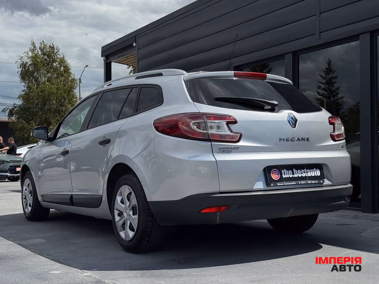 Renault Megane - фото 12