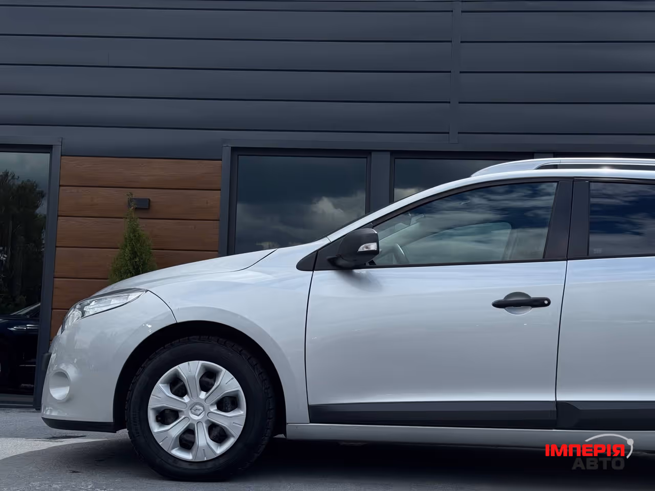 Renault Megane - фото 10