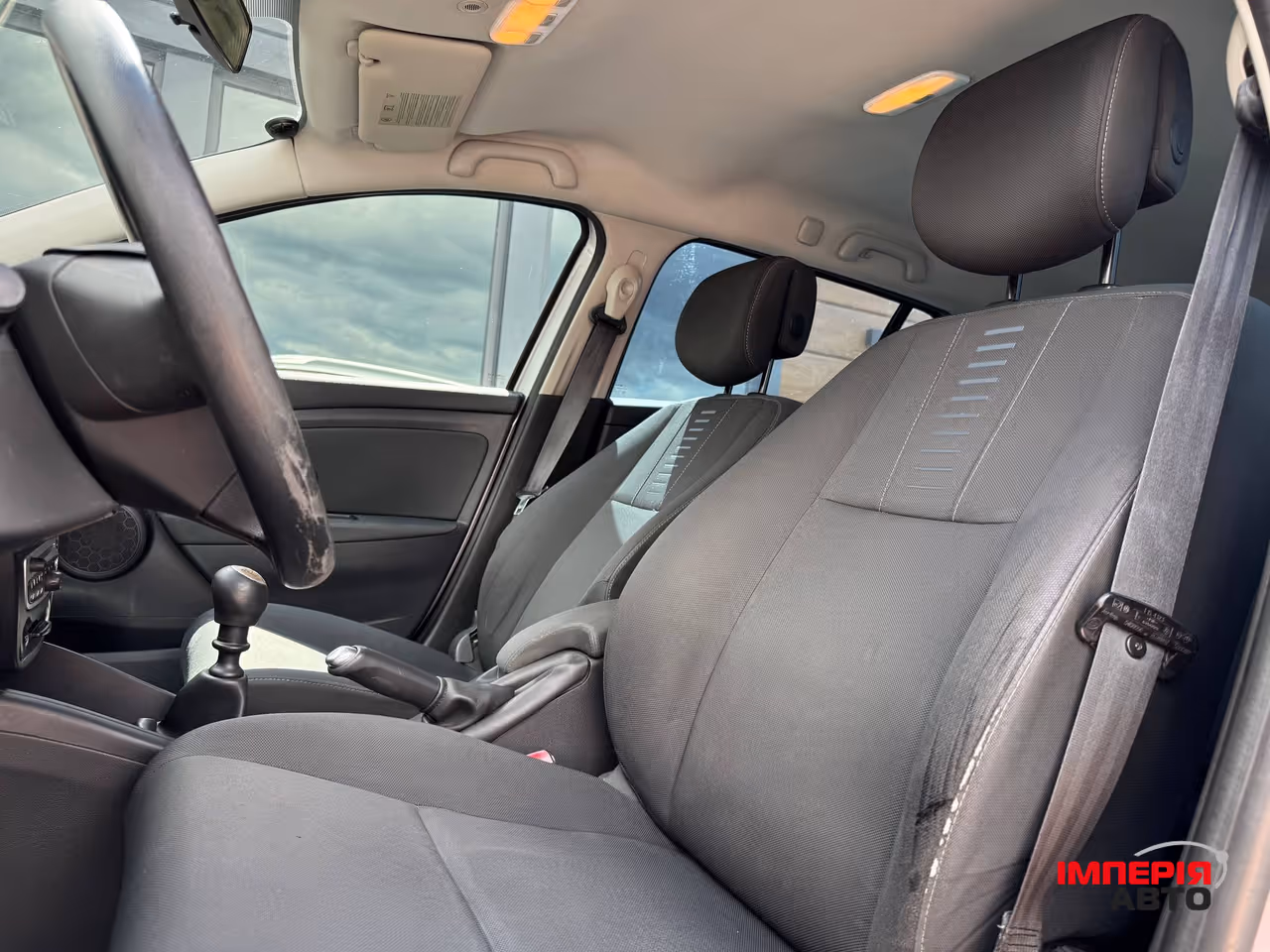 Renault Megane - фото 21