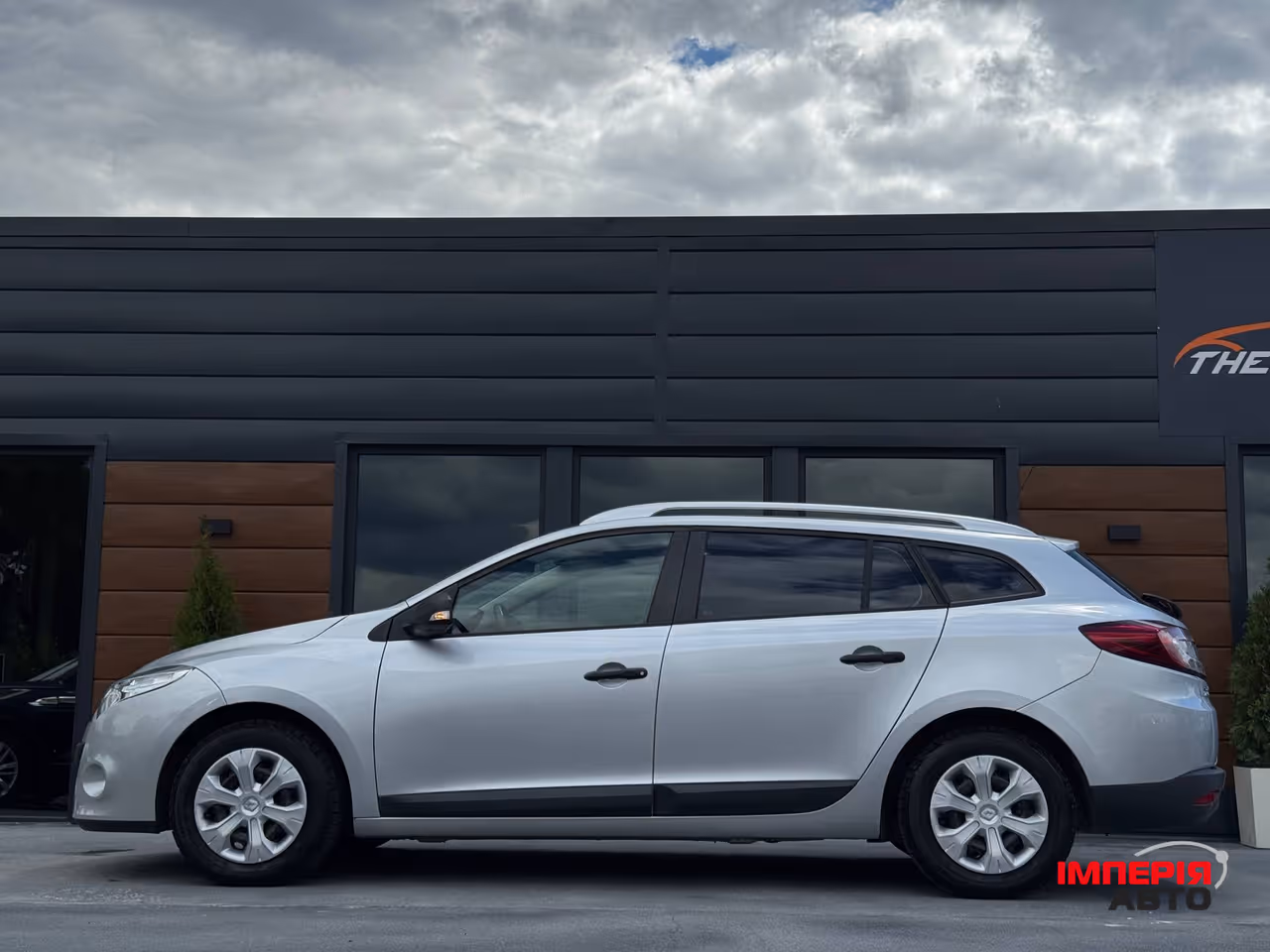 Renault Megane - фото 9