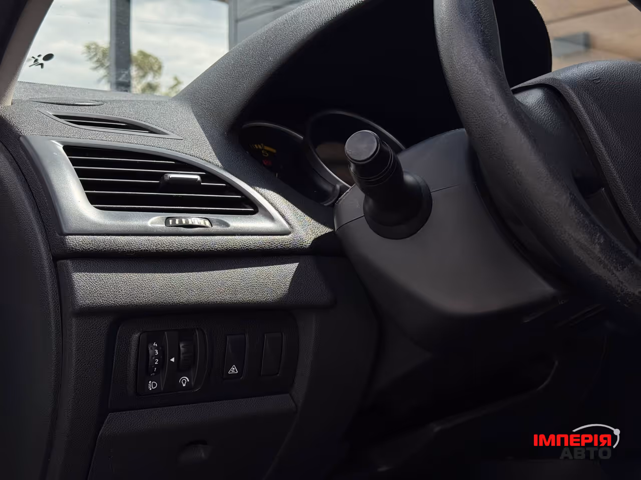 Renault Megane - фото 20