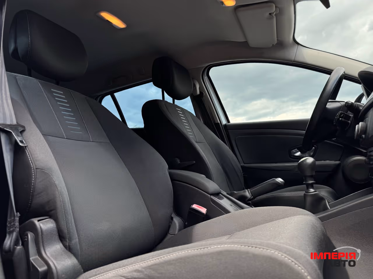 Renault Megane - фото 42