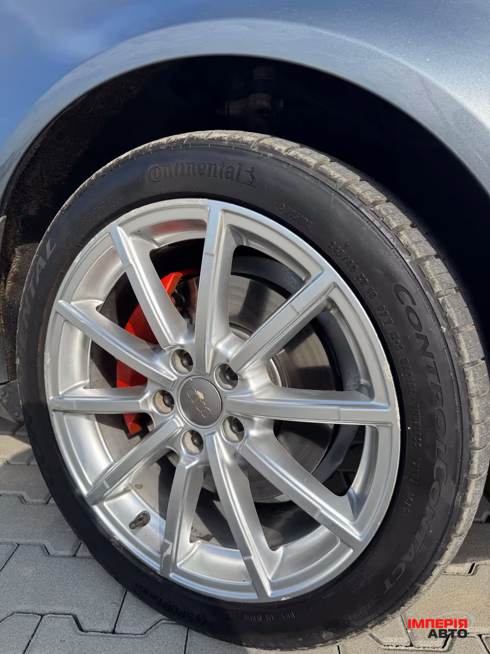 Audi A4 - фото 16