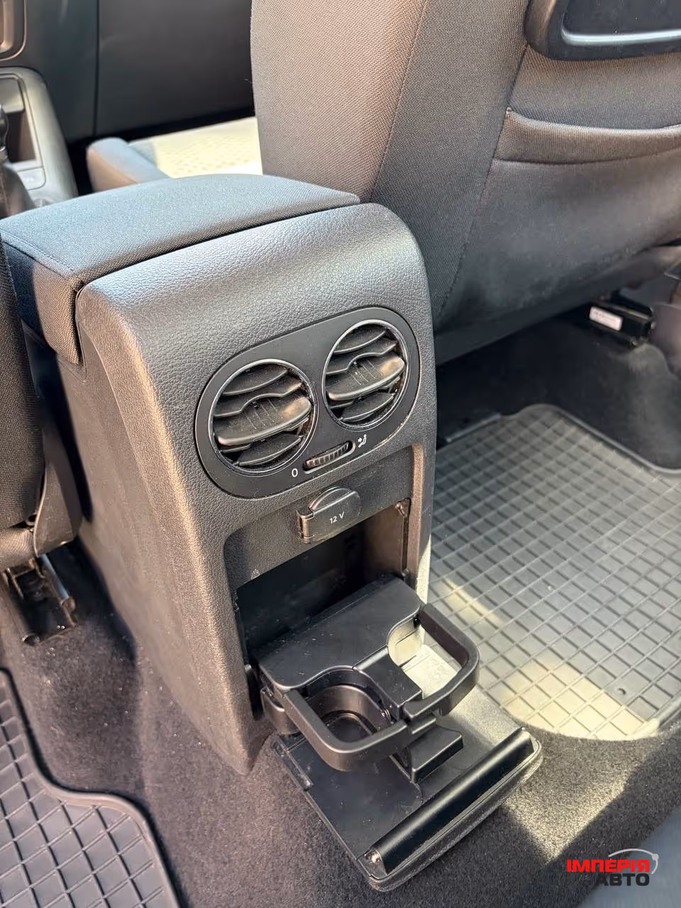Volkswagen Golf Plus - фото 38
