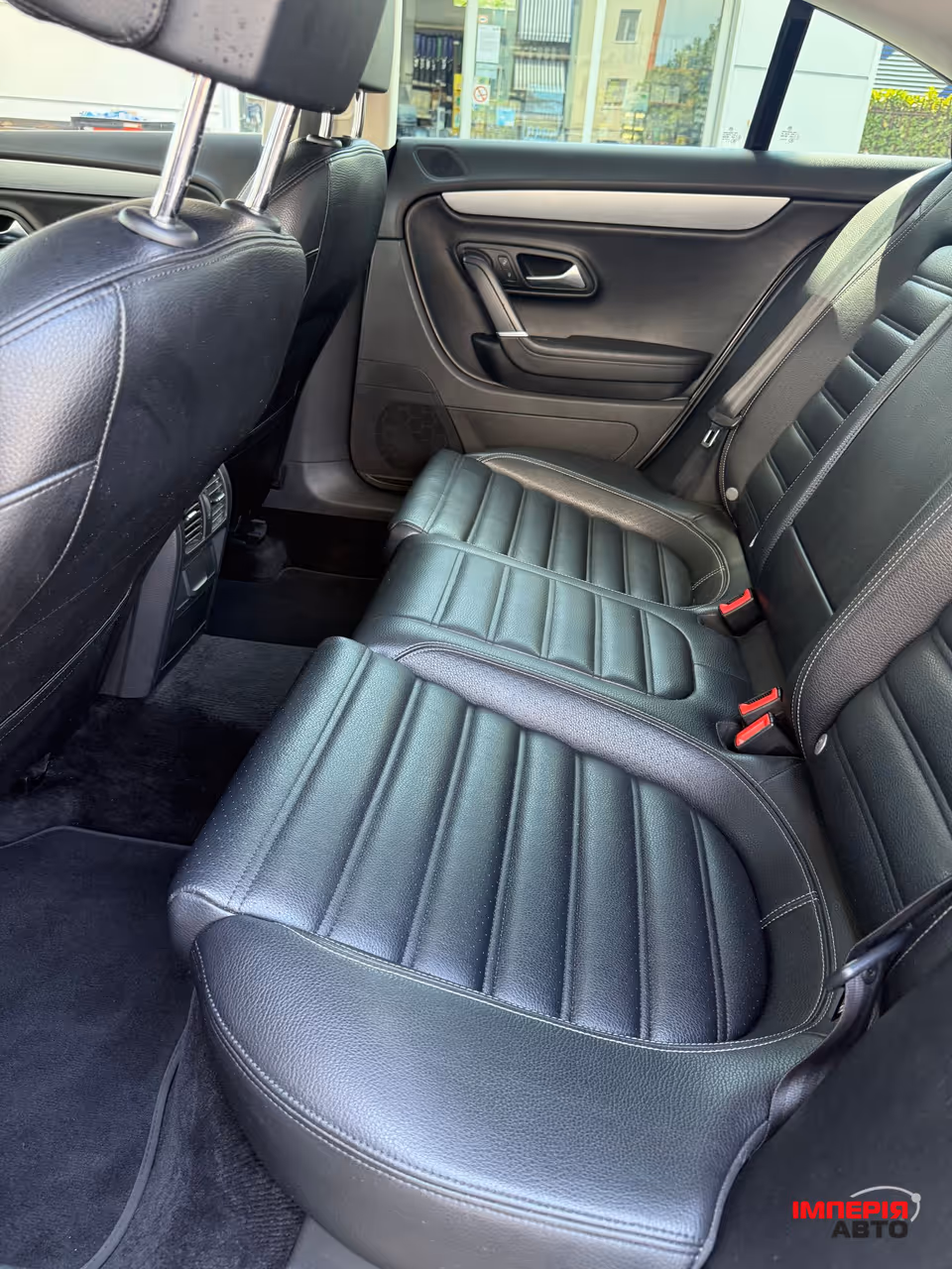 Volkswagen Passat CC - фото 16
