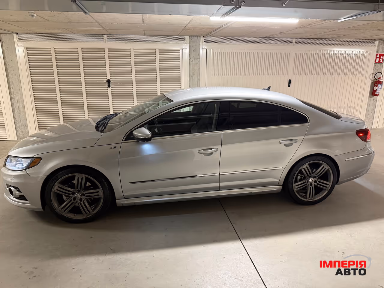 Volkswagen Passat CC - фото 1
