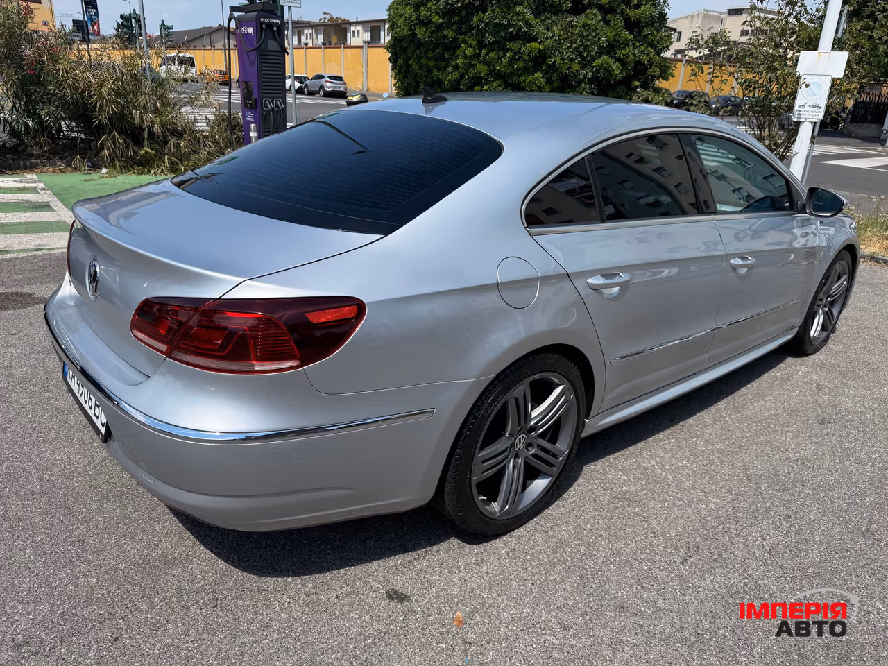 Volkswagen Passat CC - фото 10