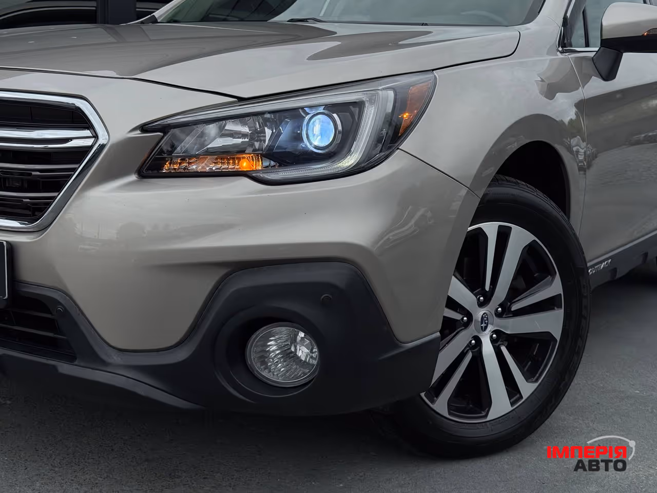 Subaru Outback - фото 2