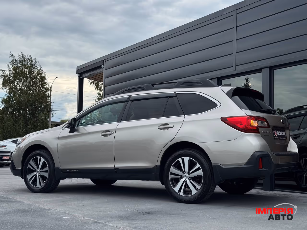 Subaru Outback - фото 10