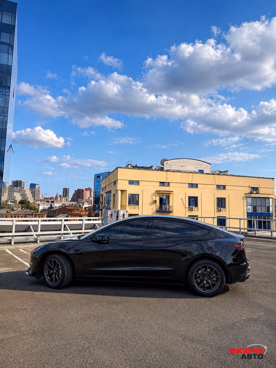 Tesla Model 3 - фото 7