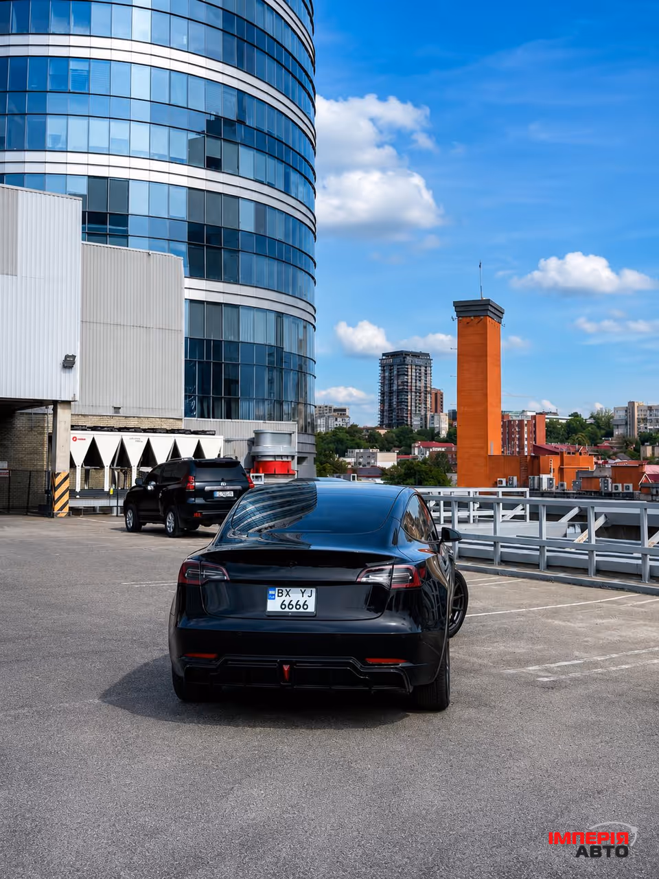 Tesla Model 3 - фото 5