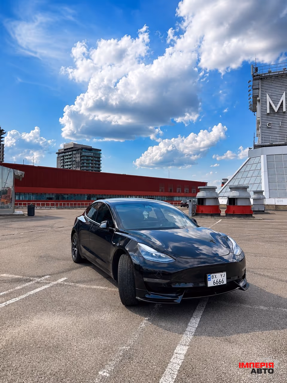 Tesla Model 3 - фото 2