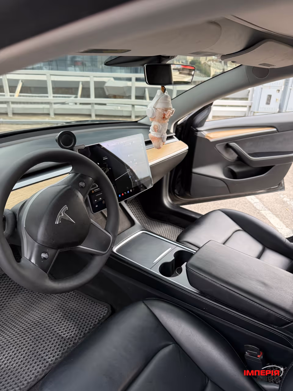 Tesla Model 3 - фото 12