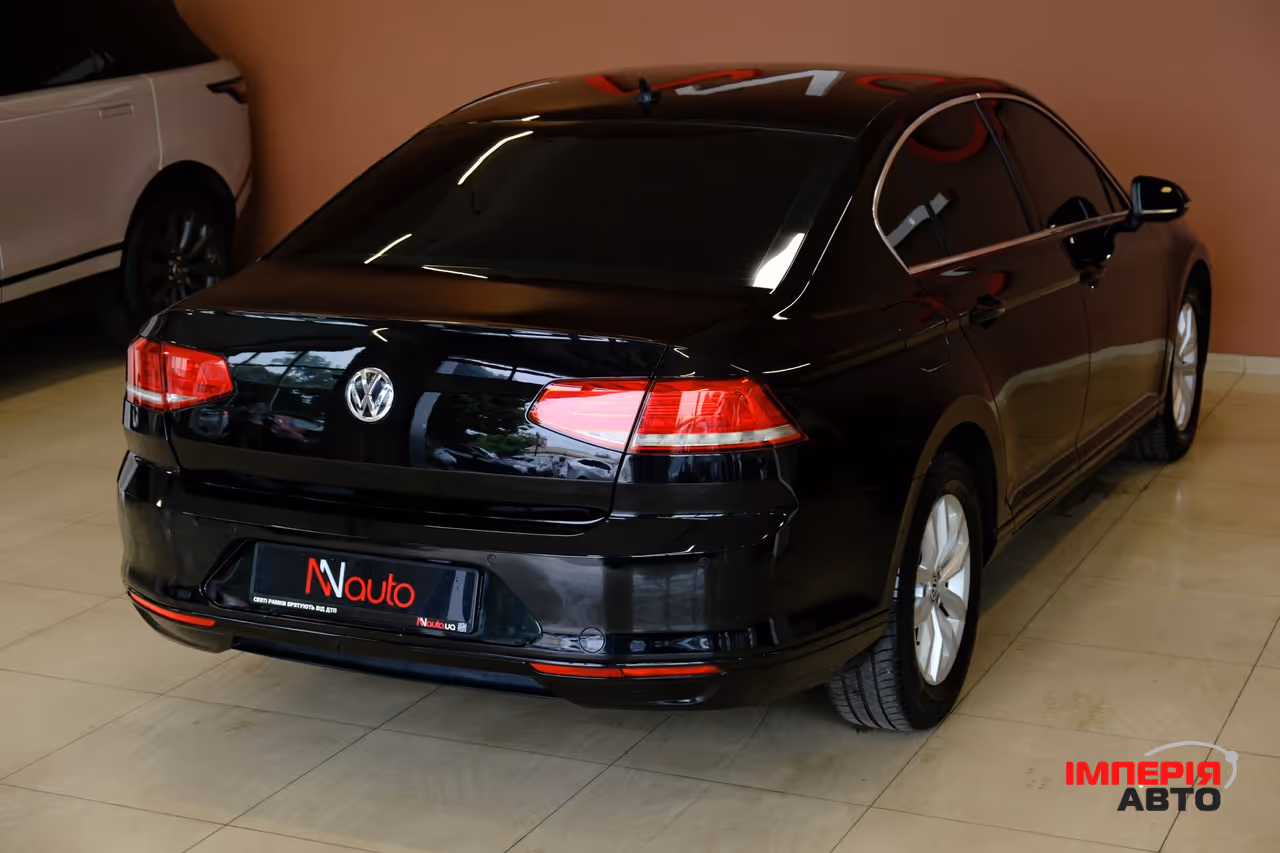 Volkswagen Passat - фото 5