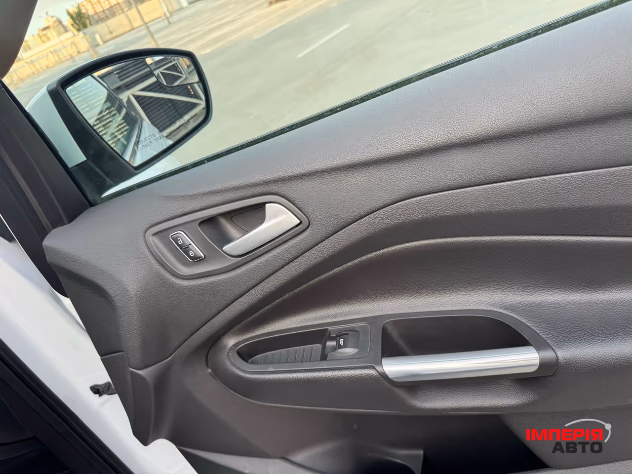 Ford Escape - фото 44
