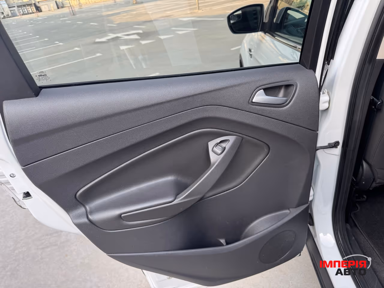 Ford Escape - фото 37