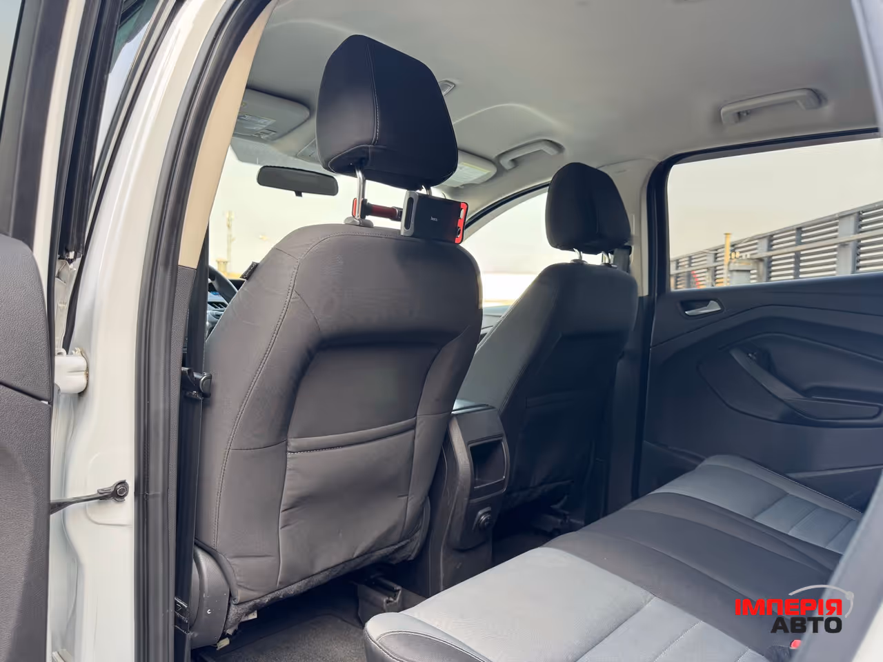 Ford Escape - фото 35