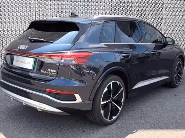 Audi Q4 e-tron - зображення 3