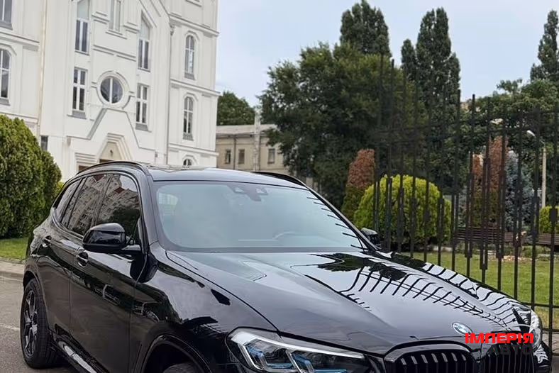 BMW X3 - фото 1