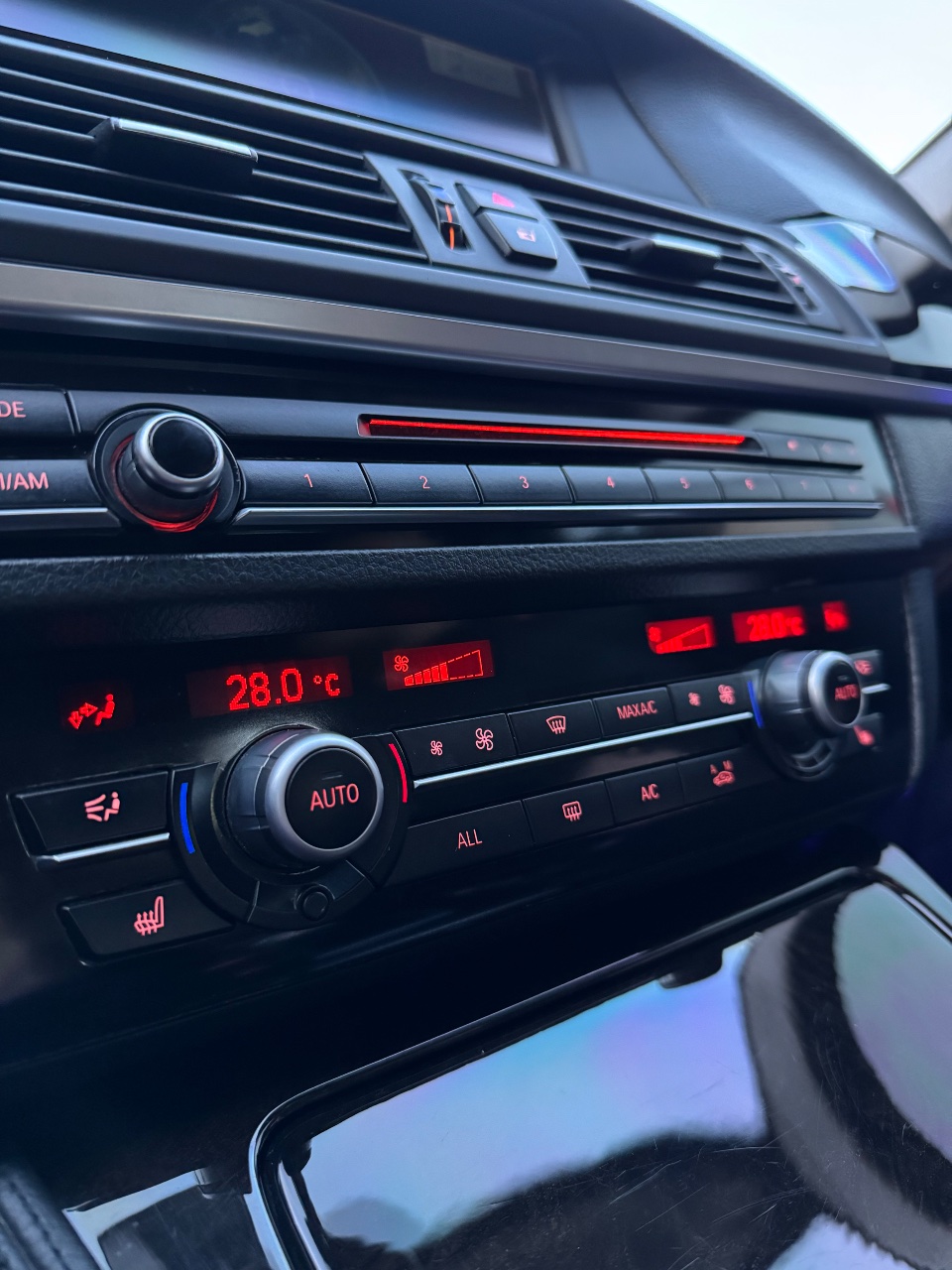 BMW 5 серії - фото 8