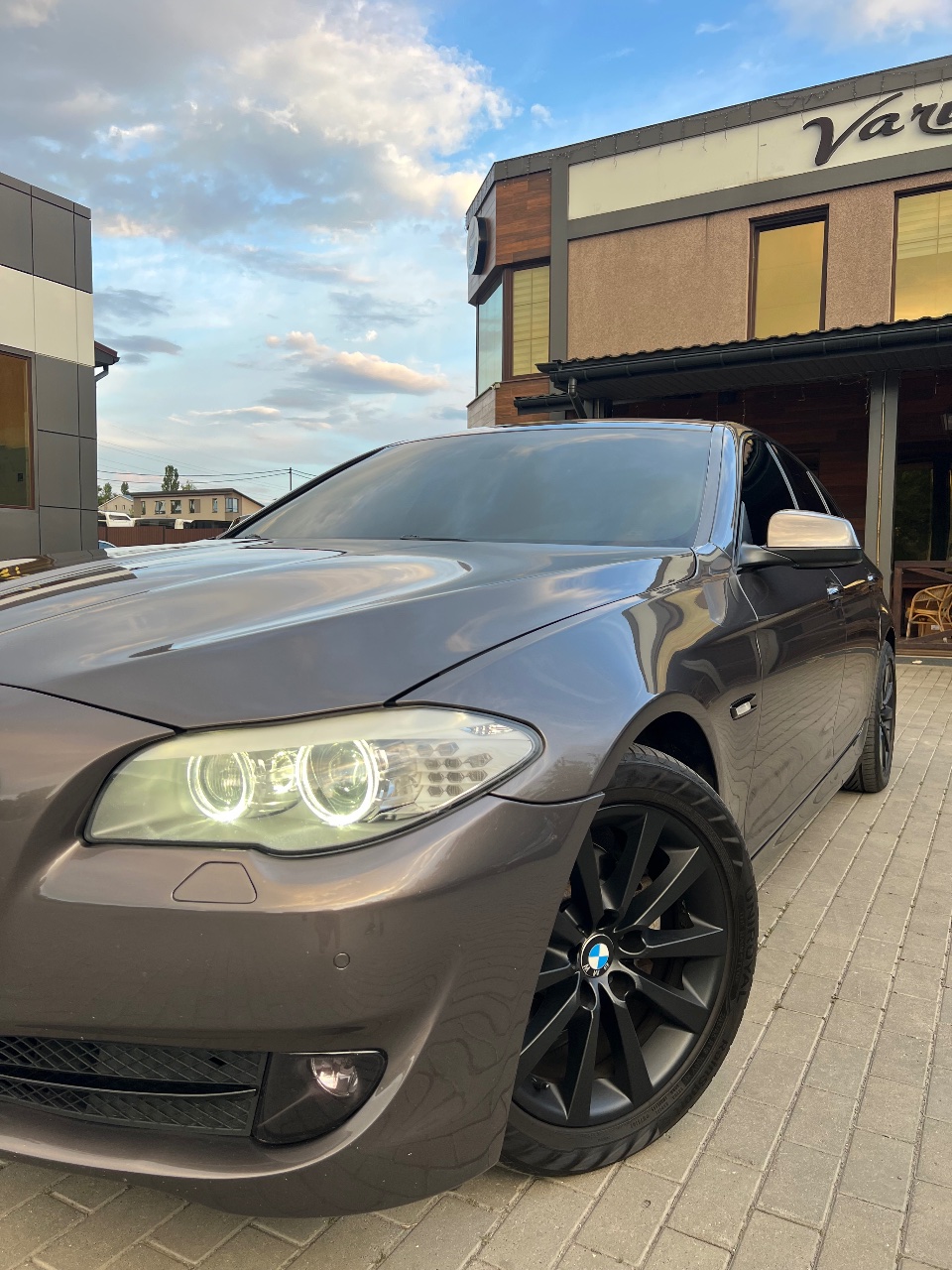 BMW 5 серії - фото 2