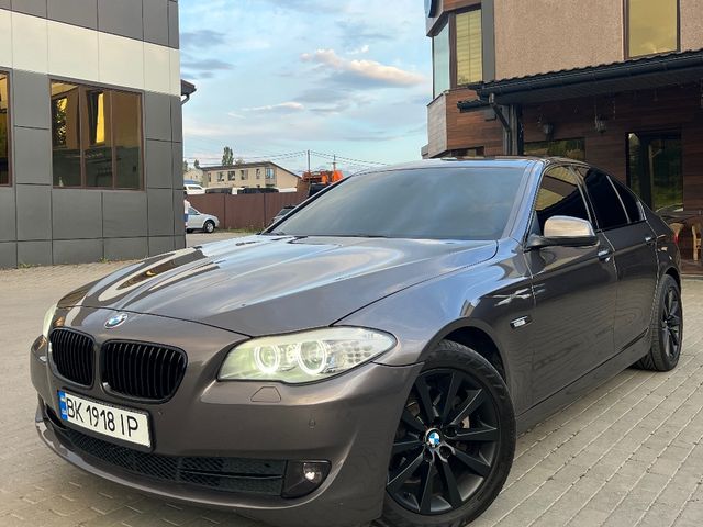 BMW 5 серії - фото 1