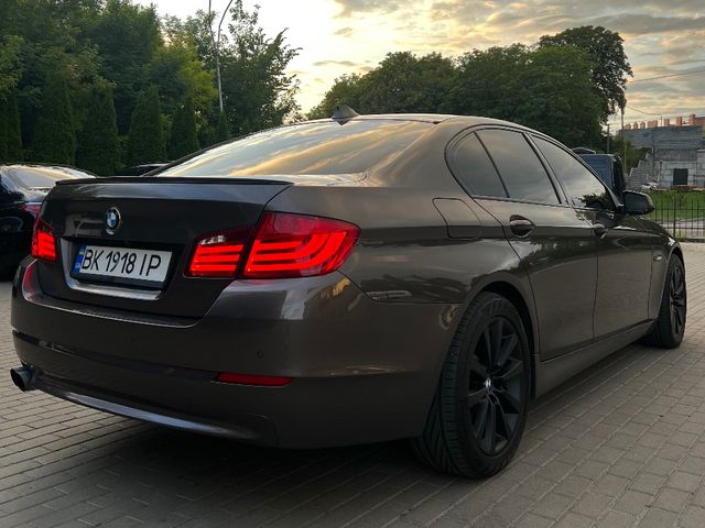 BMW 5 серії - фото 5