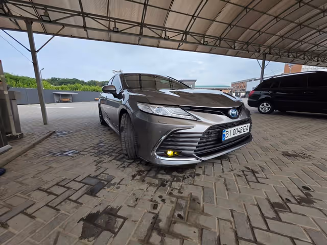 Toyota Camry - зображення 1