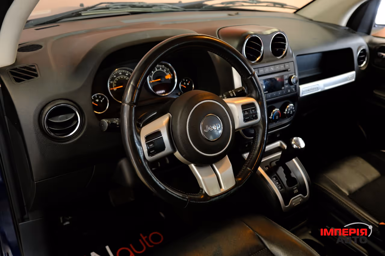 Jeep Compass - фото 7