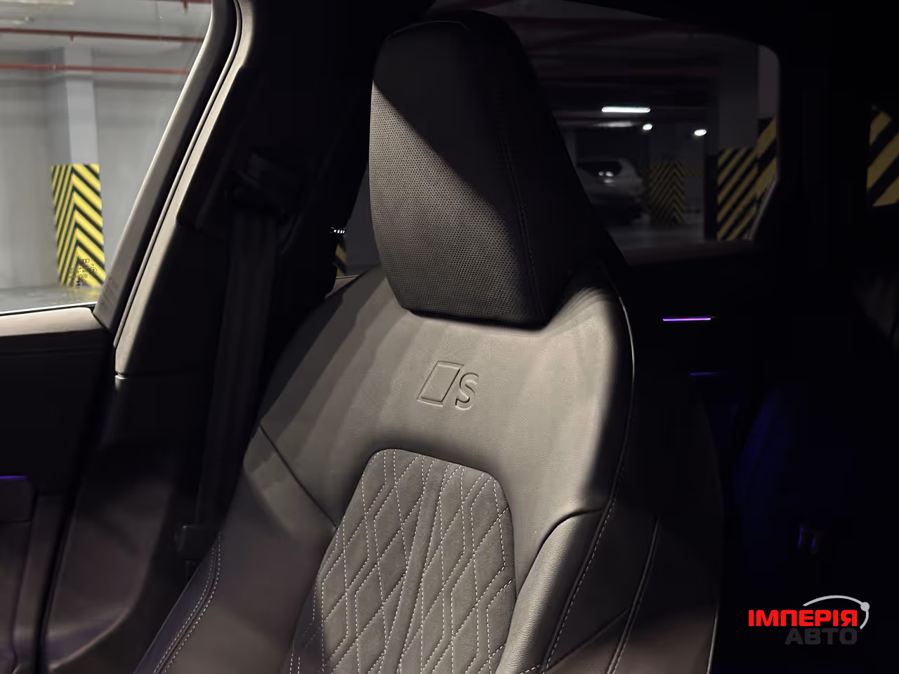 Audi A6 - фото 20