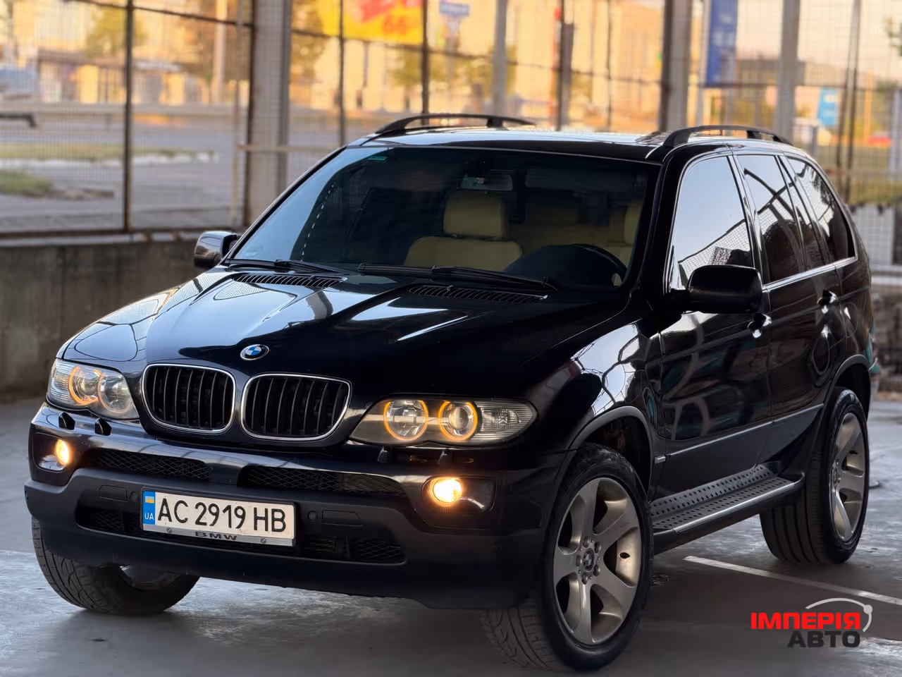 BMW X5 - фото 1