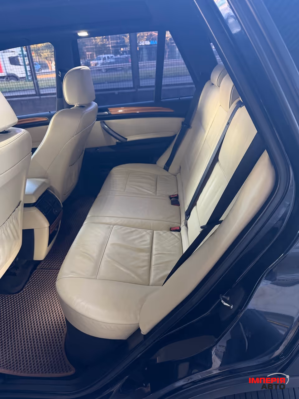 BMW X5 - фото 17