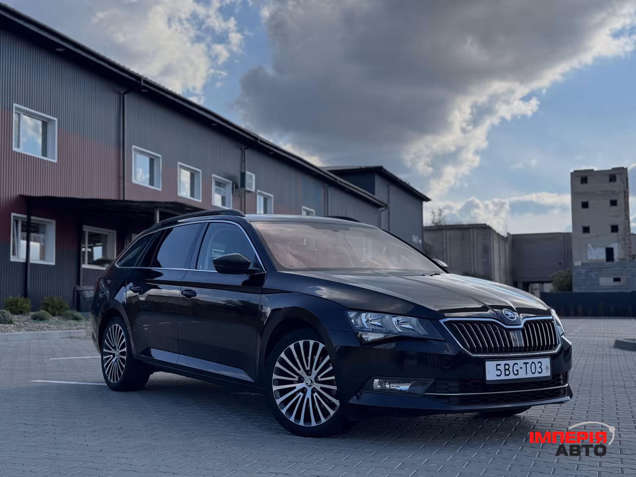 Skoda Superb - фото 3