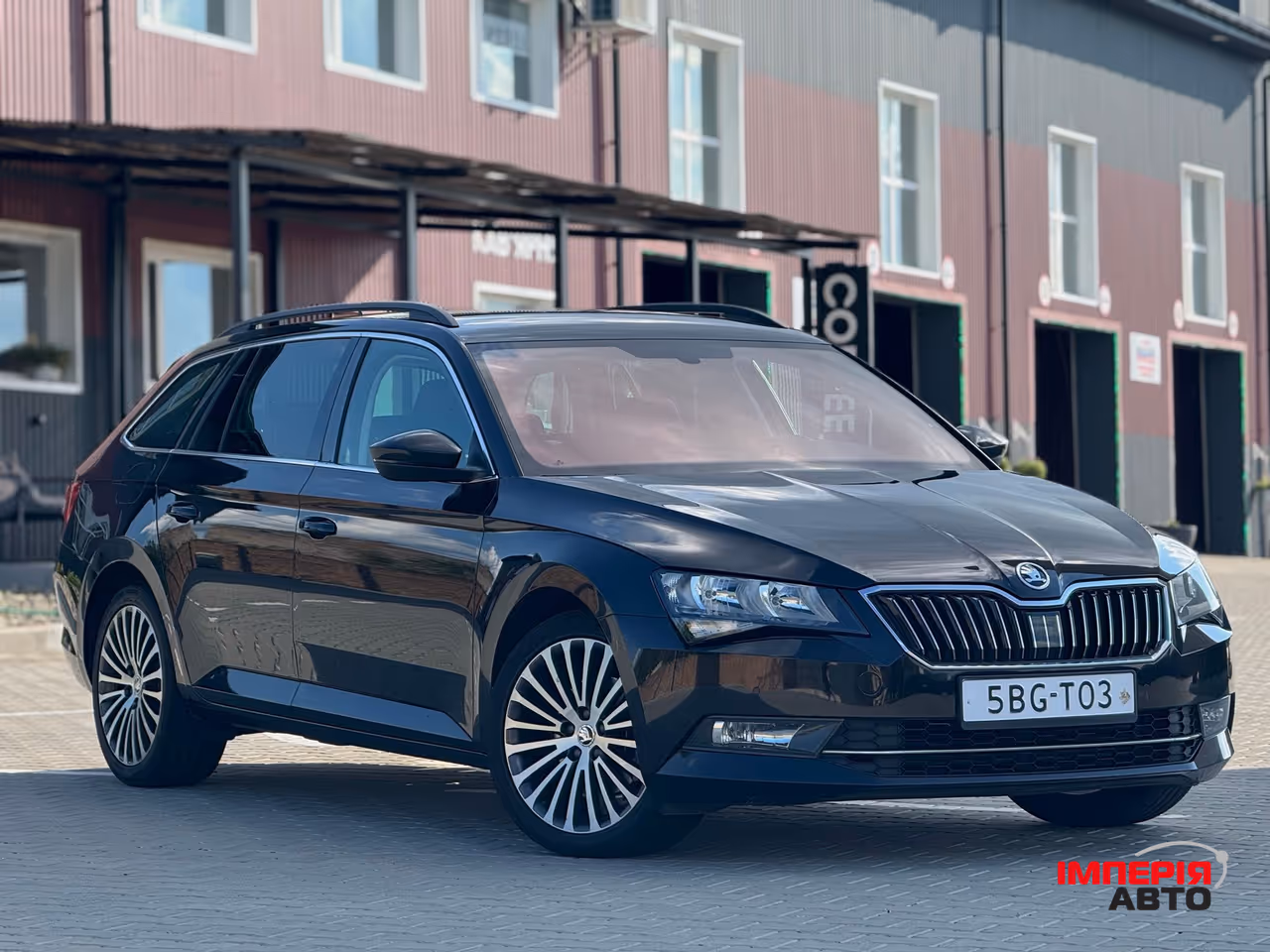 Skoda Superb - фото 1