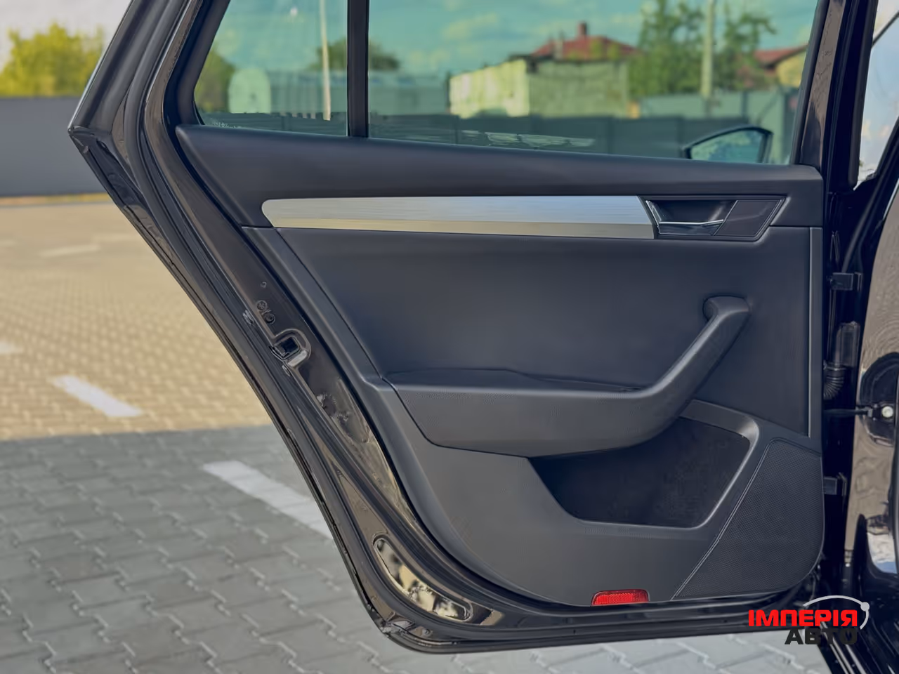 Skoda Superb - фото 31