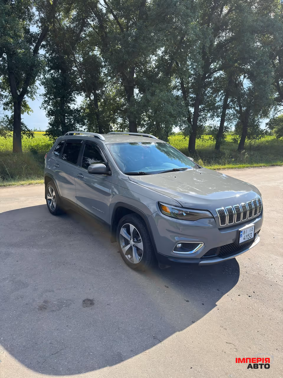Jeep Cherokee - фото 1