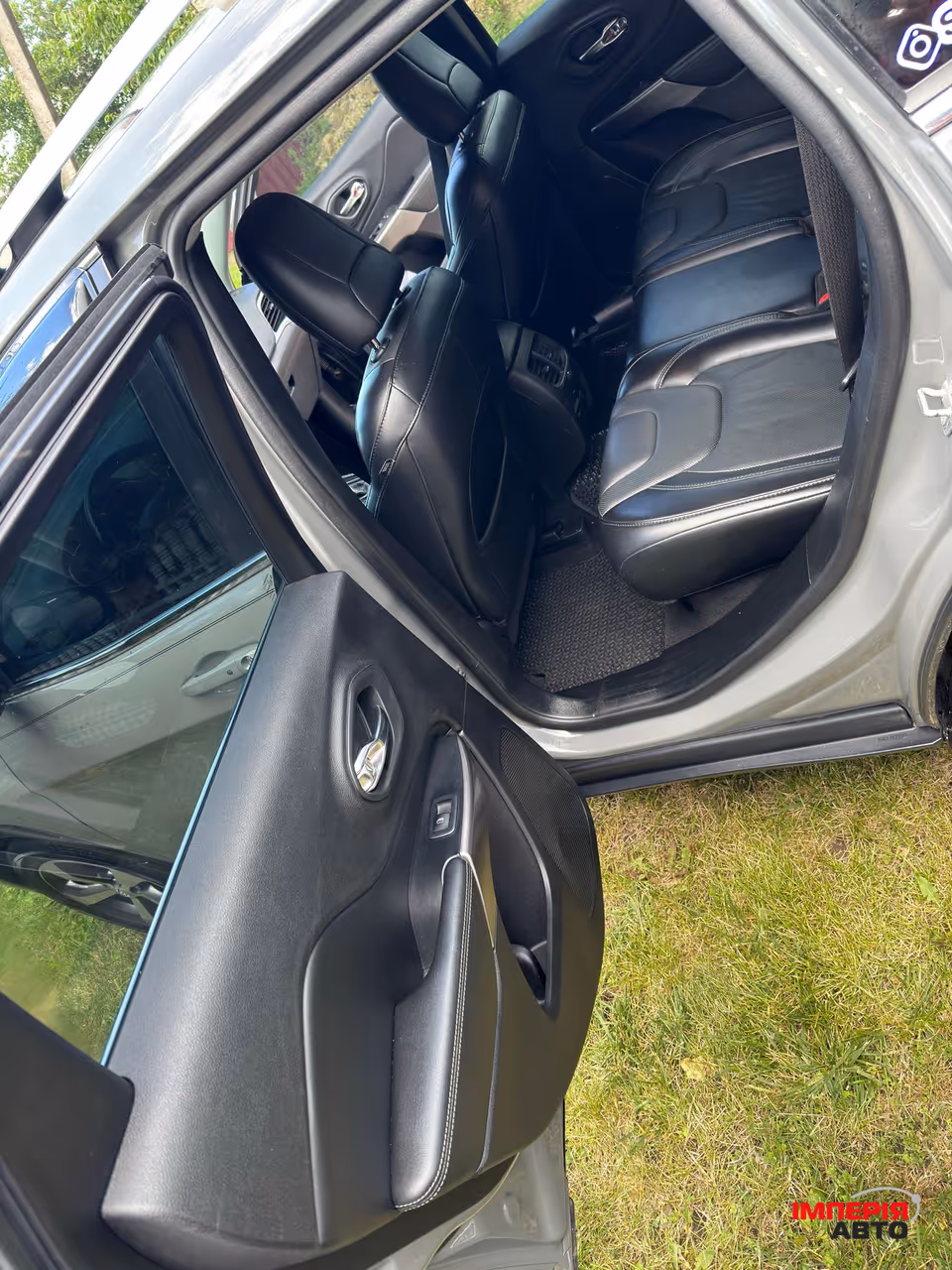 Jeep Cherokee - фото 7
