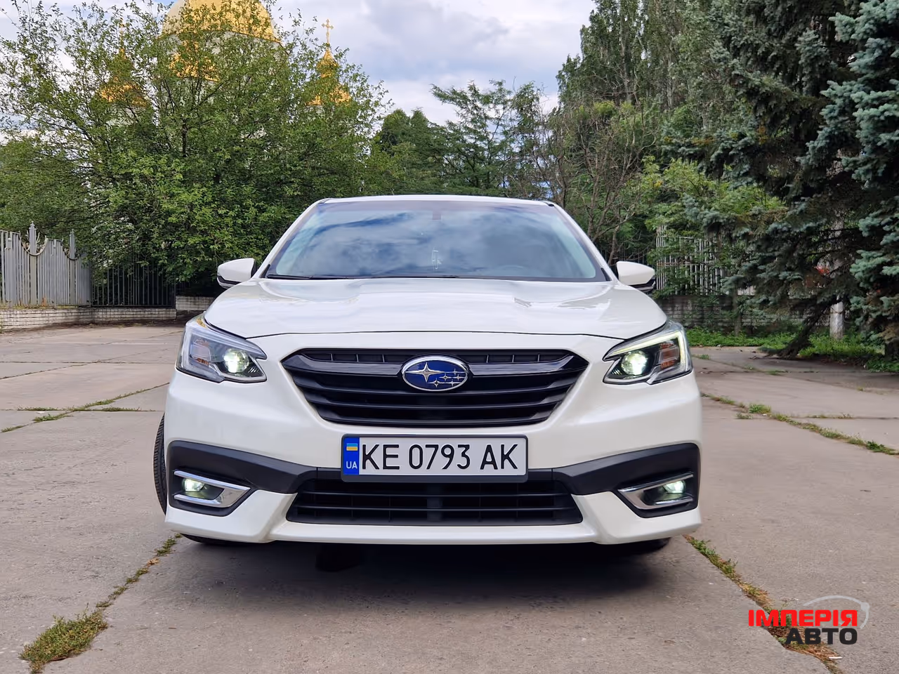 Subaru Legacy - фото 2