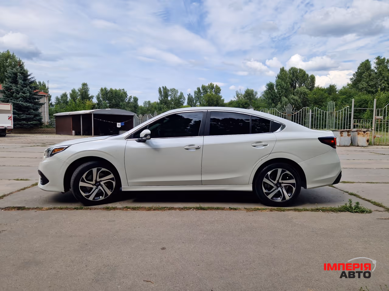 Subaru Legacy - фото 7