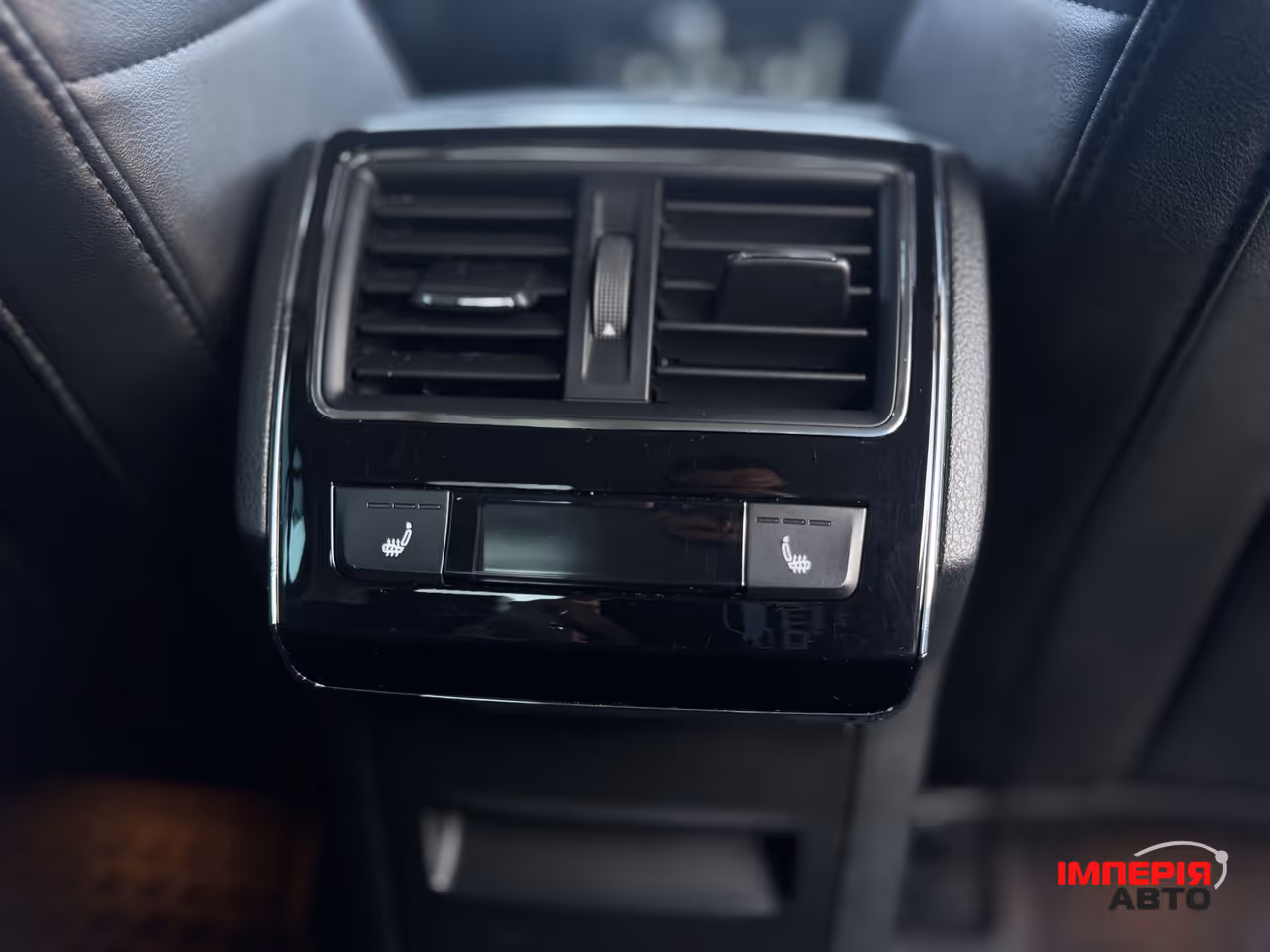 Skoda Superb - фото 31