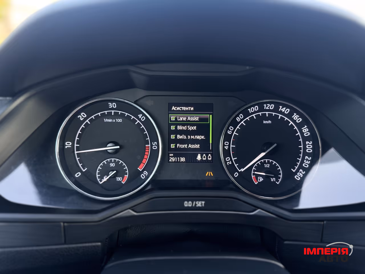Skoda Superb - фото 40