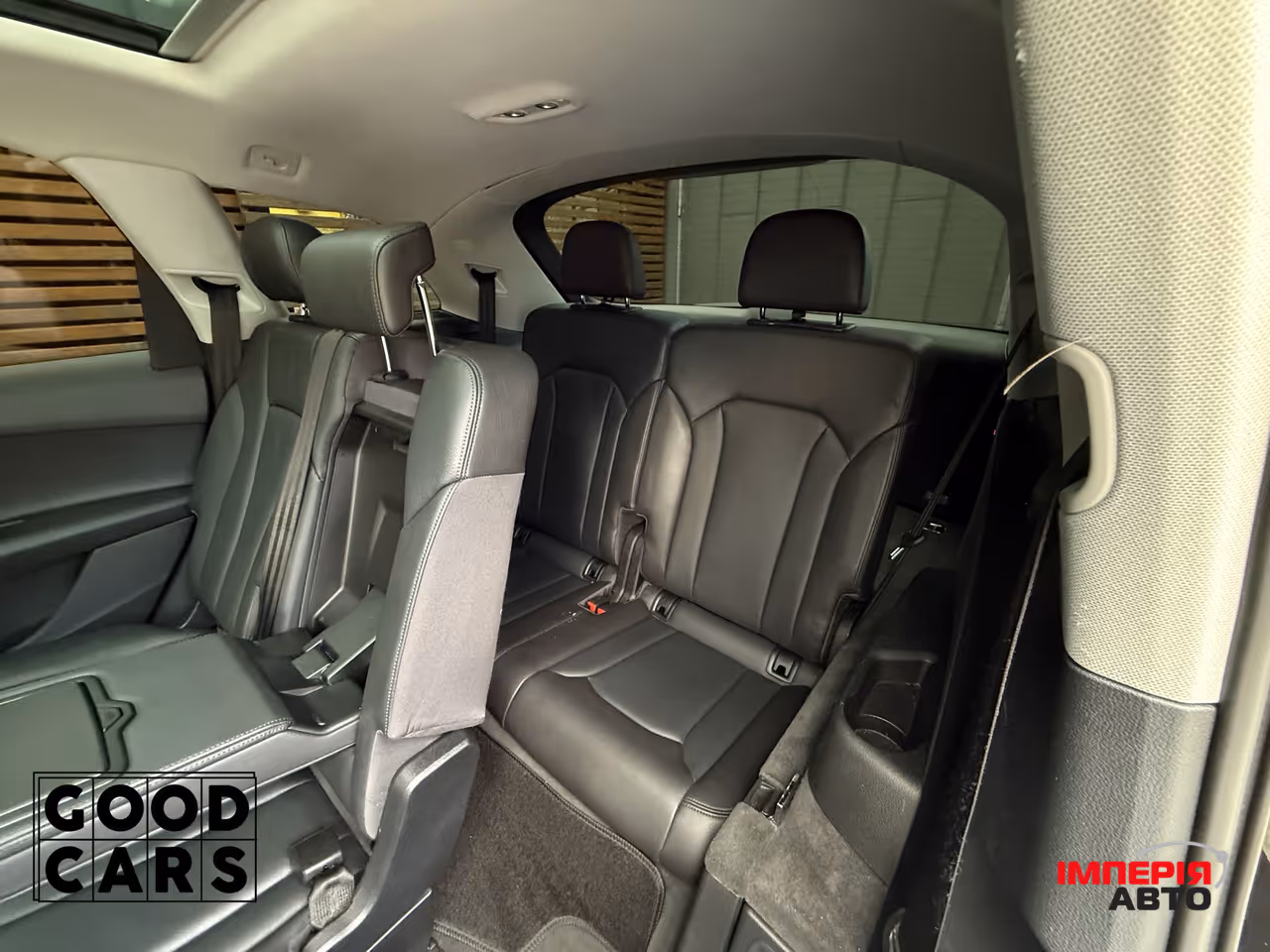 Audi Q7 - фото 30