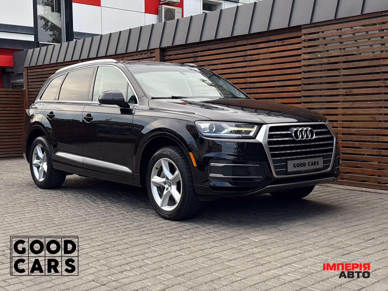Audi Q7 - фото 9
