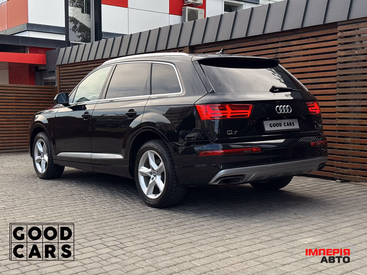 Audi Q7 - фото 5